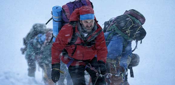 El hombre contra el impredecible monte Everest