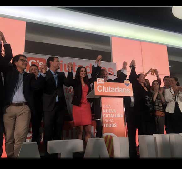 Rajoy vuelve a fracasar y deja a Cataluña en manos de los independentistas pese al triunfo de Ciudadanos