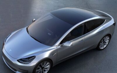 Elon Musk da a conocer el nuevo coche eléctrico Tesla 3