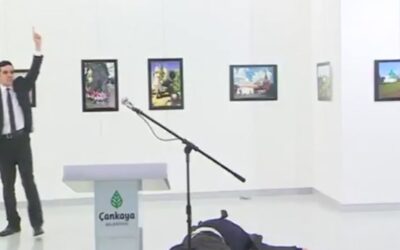 Asesinan al embajador ruso en Ankara