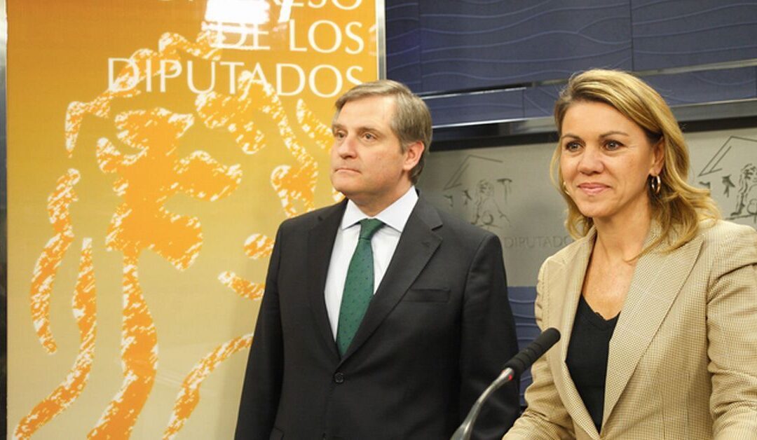 Cospedal admite desastre del Yak-42 pero defiende a Trillo