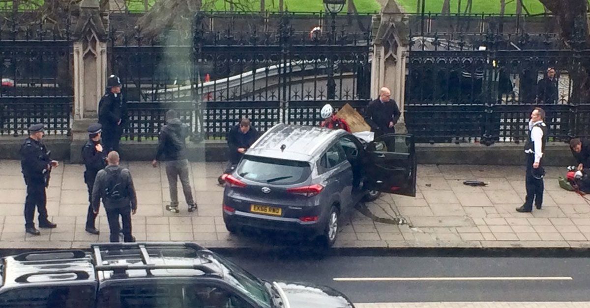 Mezquita sufre atentado en Finsbury Park, Londres