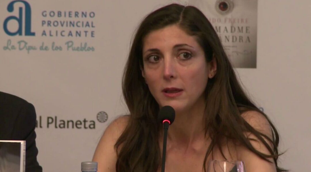 Espido Freire recupera a la última Zarina en ´Llamadme Alejandra´