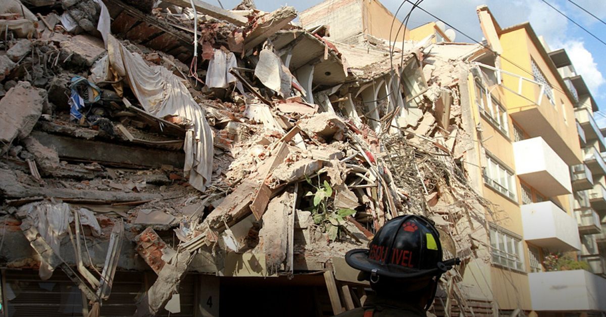 Sismo en México: muertos llegan a 333 y denuncian ilegalidad en construcción de colegio Rébsamen