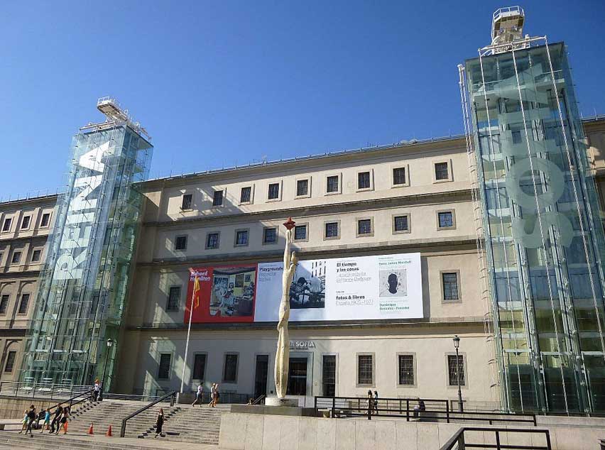 Museos - Reina Sofia Madrid / wikipedia en español