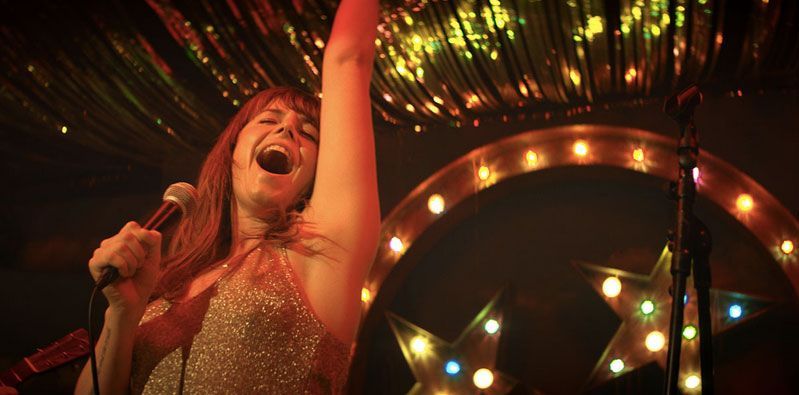 Estrenos potentes en femenino: Wild Rose y Un amor imposible