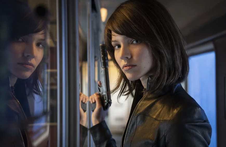 Estrenos: Mujeres fuertes en el lente de Besson y Miguel Ferrari