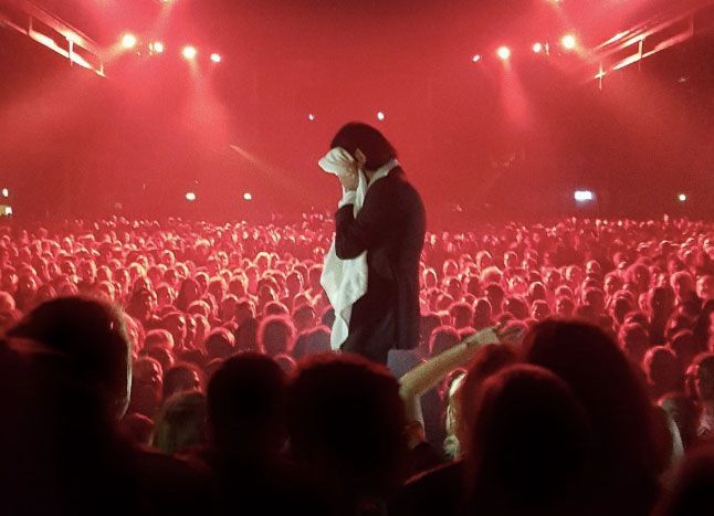 Nick Cave retransmitirá concierto, Idiot Prayer, donde se acompaña sólo con piano