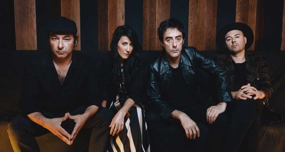 El Columpio Asesino, pop electrónico, oscuridad y disco nuevo ‘Ataque celeste’