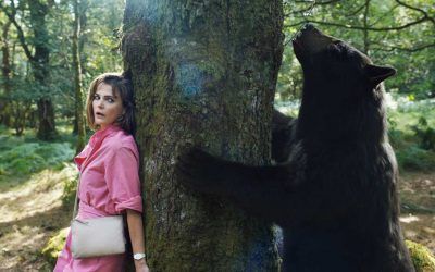 ‘Cocaine Bear’ encabeza la taquilla en USA y pronto llega a cines de España. Mira el trailer