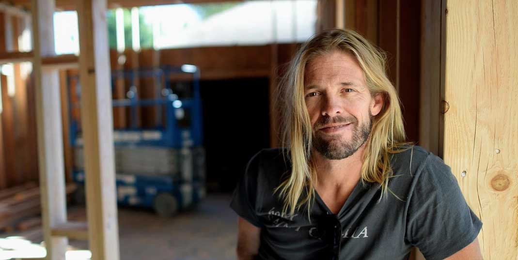 Taylor Hawkins participa en ‘Cuestión de ritmo’, doc que entrevista a los mejores bateristas del mundo