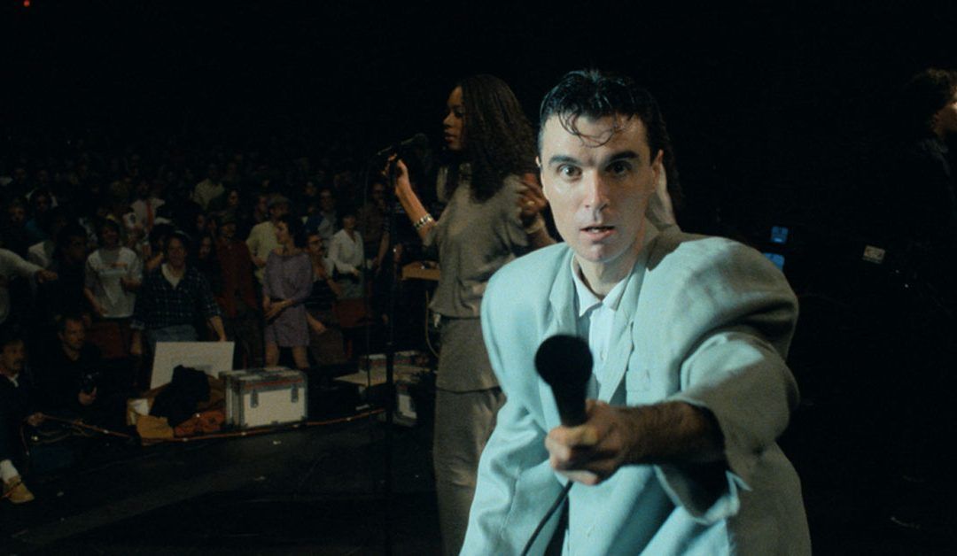 El mítico film concierto ‘Stop Making Sense’ de Talking Heads regresa a los cines de España en 4K
