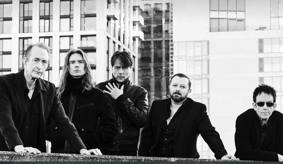 Suede gira al post punk con su nuevo Lp  ‘Antidepressants’, que aborda la paranoia y la ansiedad social