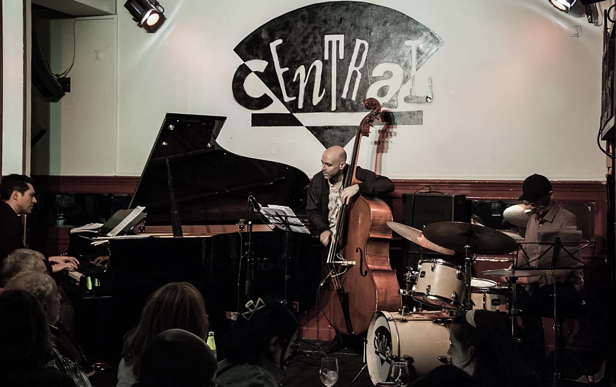 agenda conciertos Madrid abril - saxofonista Bill McHenry concierto jazz en café Central Madrid