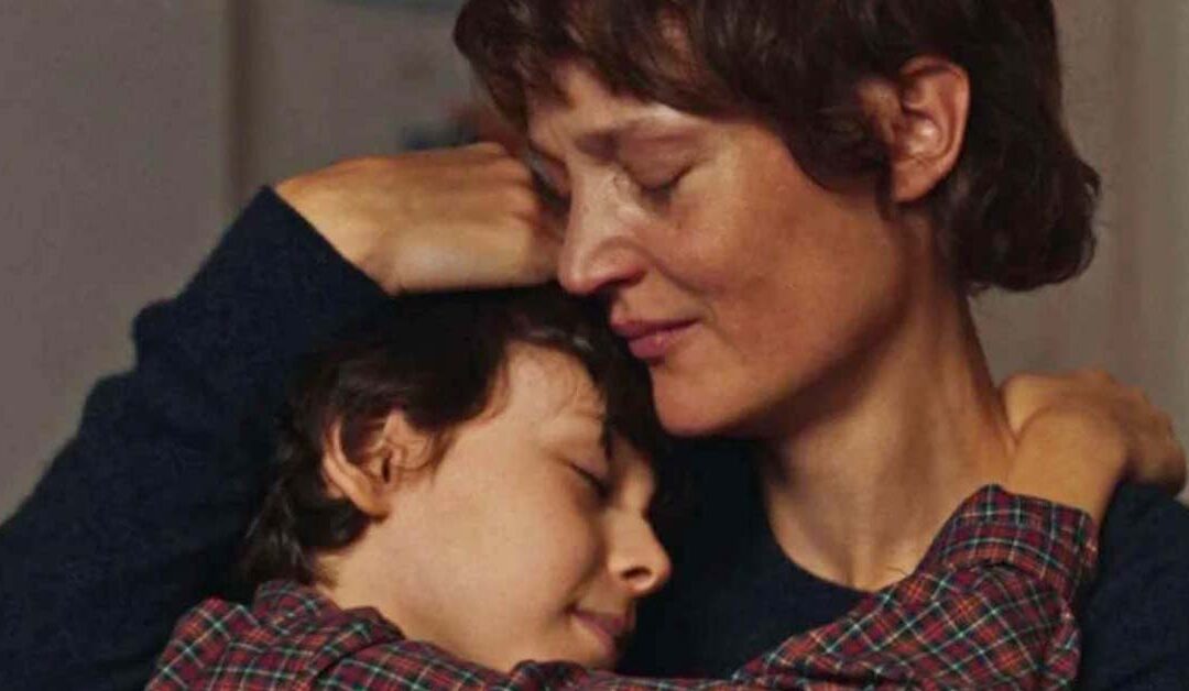 Buen cine francés en cartelera: ‘Love me tender’ y ‘Asesinato en la primera planta’