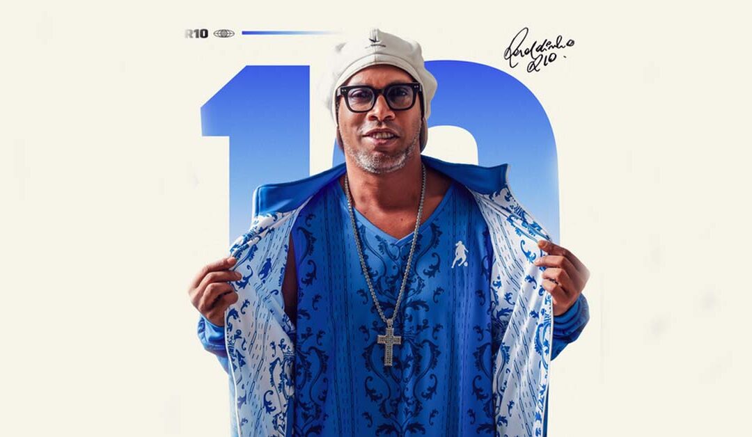 Actualidad: Ronaldinho se pone la ‘Camisa 10’ para cantar y lanza 60 temazos antes del mundial