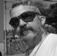 Emilio Vidal - Editor - Periodista - Fotógrafo y músico