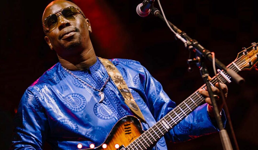 El blues del Sahara llega a España de la mano de Vieux Farka Touré